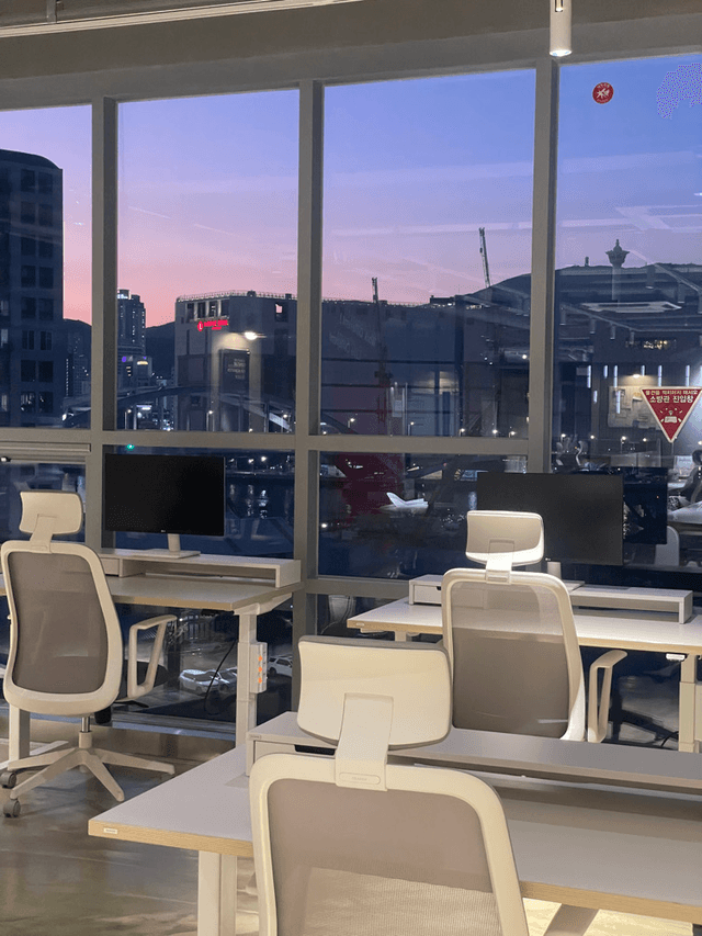 영도 더휴일 데스커점 - 부산 워케이션-1