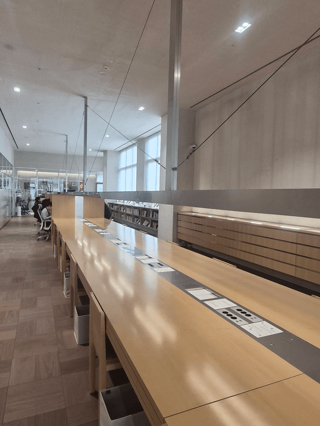 홍대 몰입장소 추천 (데스커라운지 홍대)-1