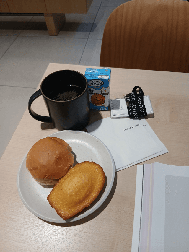 데스커라운지 홍대-3