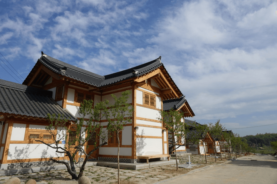 완주 콩쥐팥쥐 한옥 리조트 10% 숙박 할인 - 여행가는달 