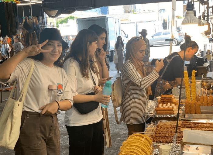 제주 로컬 자연과 글로벌 청년들이 함께하는 워홀러 모집 (제주 살아보기)